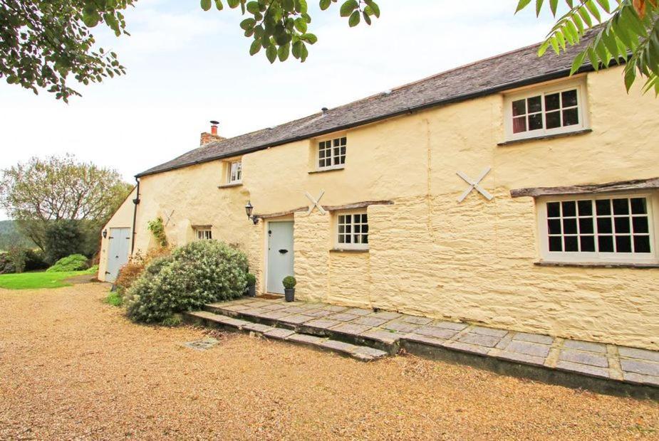 Meadowside Cottage, Characterful Grade 2 Listed Cottage Near To Wadebridge And Padstow Exterior foto