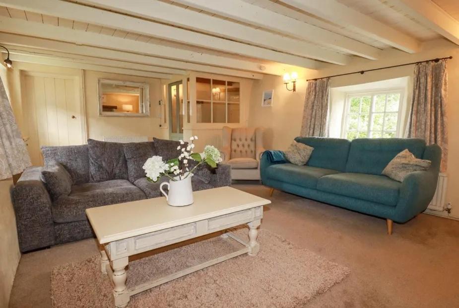 Meadowside Cottage, Characterful Grade 2 Listed Cottage Near To Wadebridge And Padstow Exterior foto