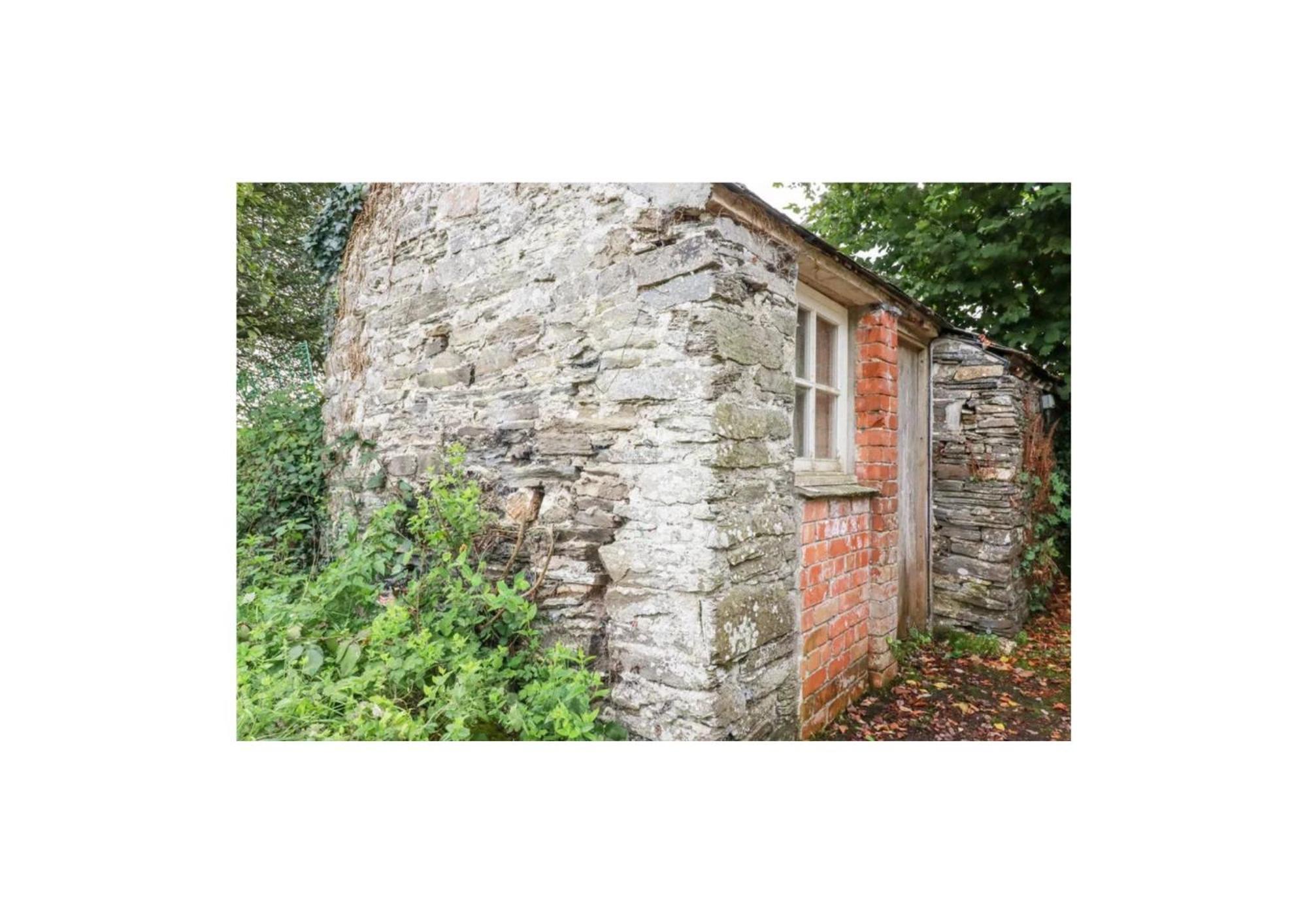 Meadowside Cottage, Characterful Grade 2 Listed Cottage Near To Wadebridge And Padstow Exterior foto